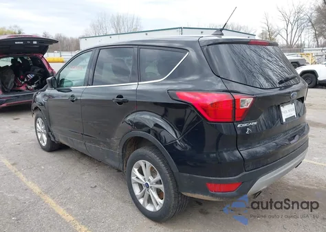 2019 Ford Escape Se z USA, uszkodzony, nr VIN 1FMCU9GD8KUB56356